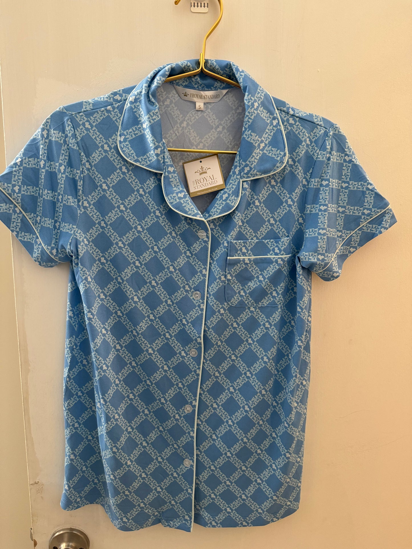 ROYAL STANDARD - Louisiana Pride Short Sleeve Buttom Up Top