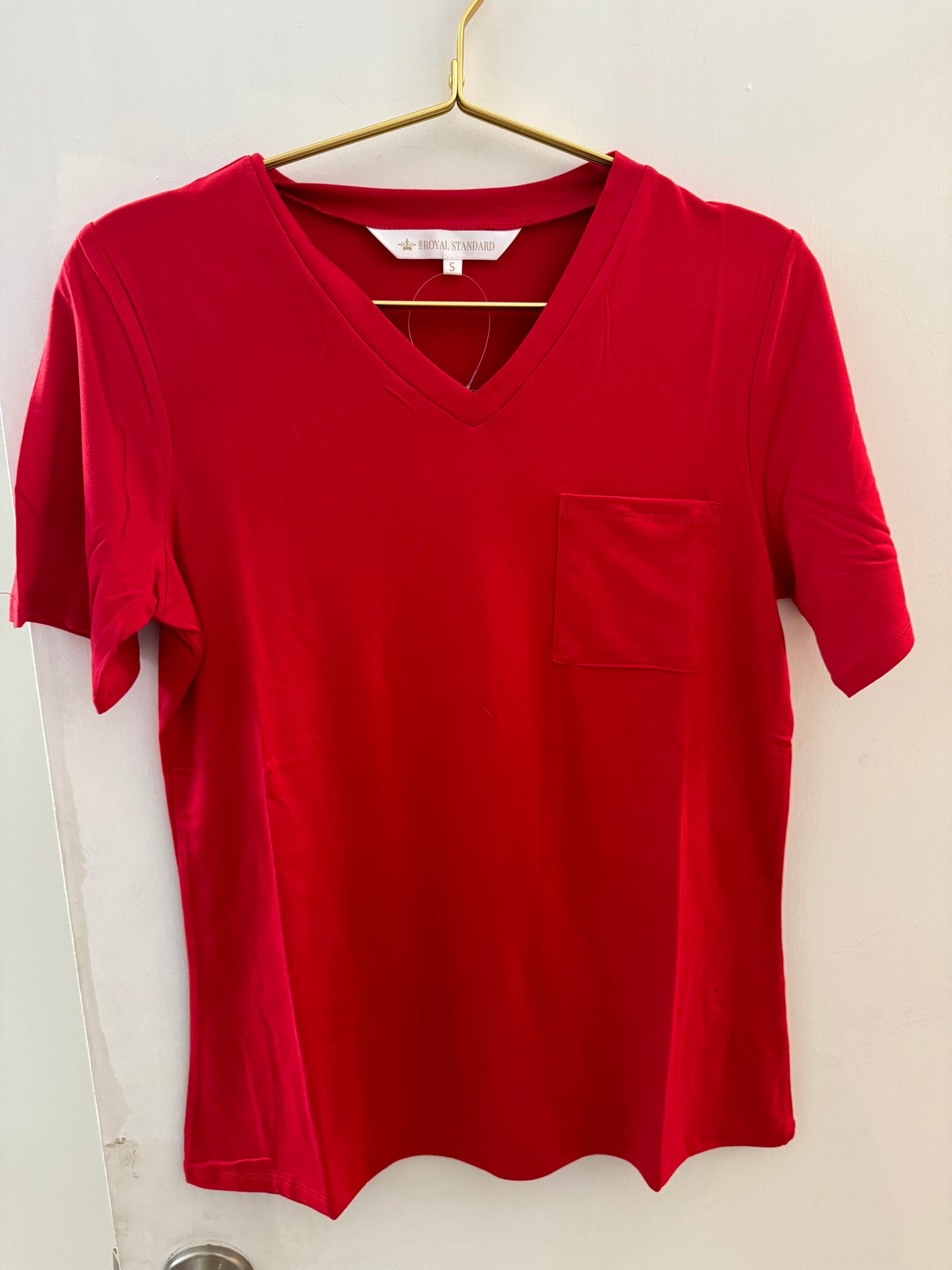 Highlands V-Neck Pocket Tee Red