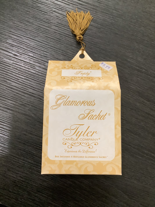 TYLER CANDLE COMPANY - Glamorous Sachet - TROPHY