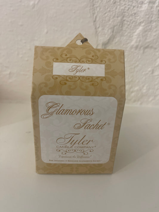 Tyler Glamorous Sachet